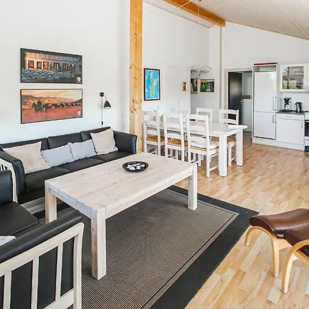 2 Bedroom In 別荘 Samsø